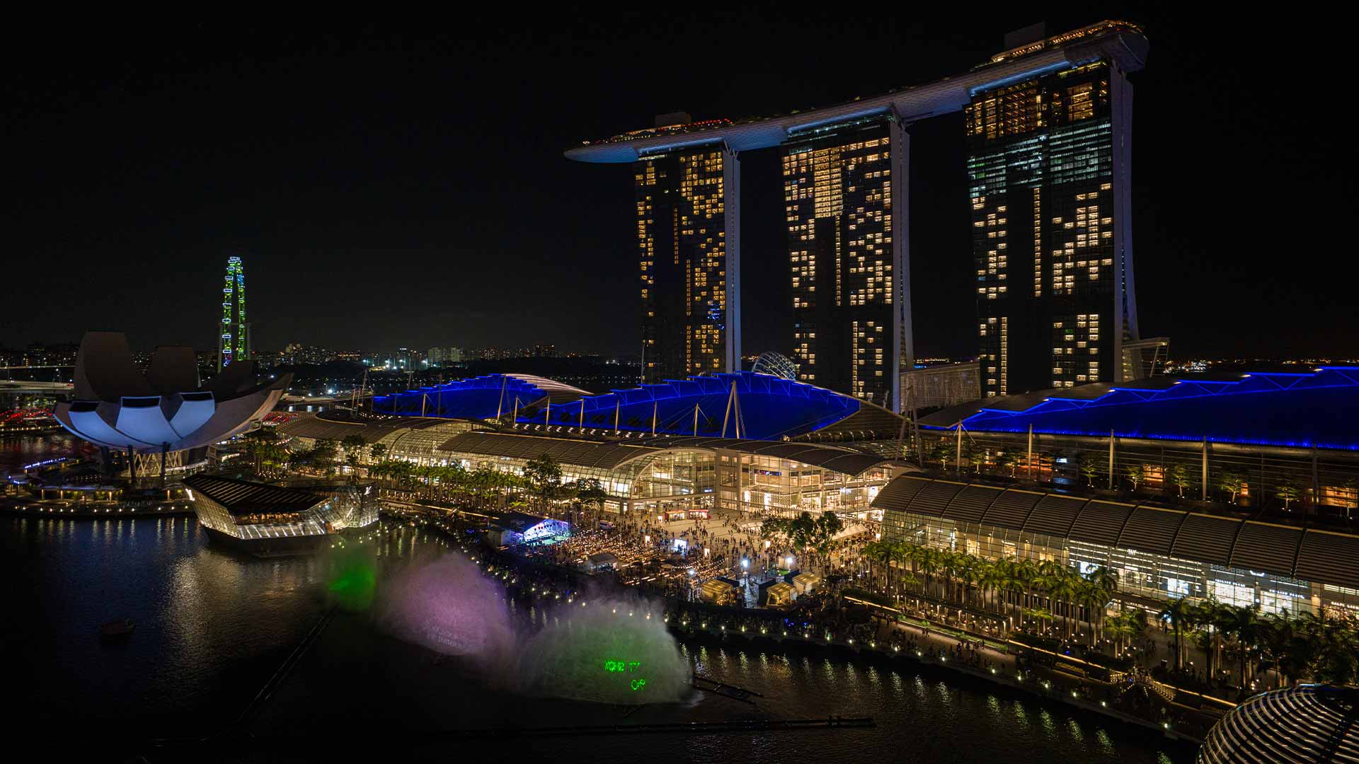 新加坡跨年夜期间的滨海湾金沙夜景