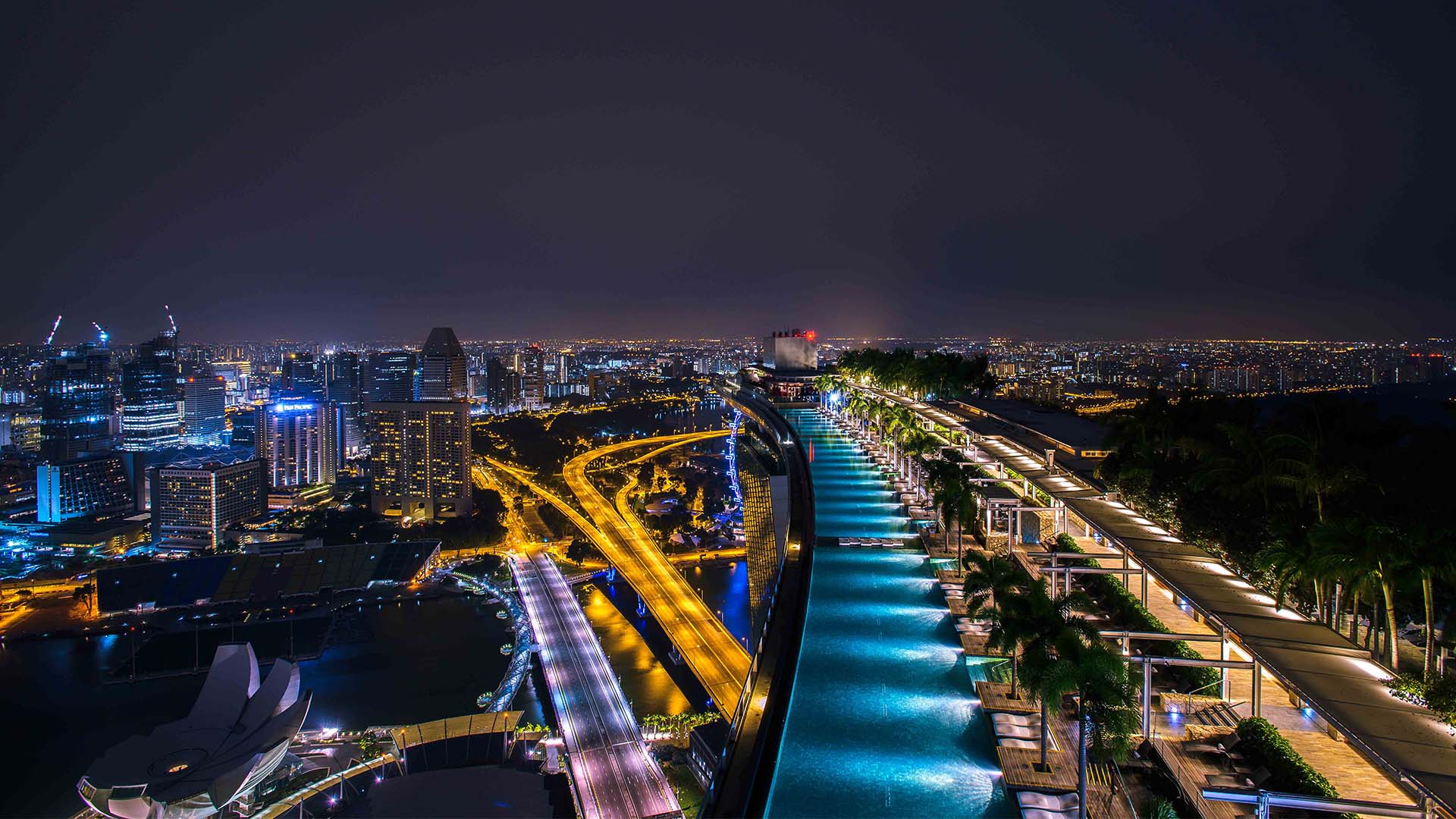 饱览新加坡市中心的壮丽景致
