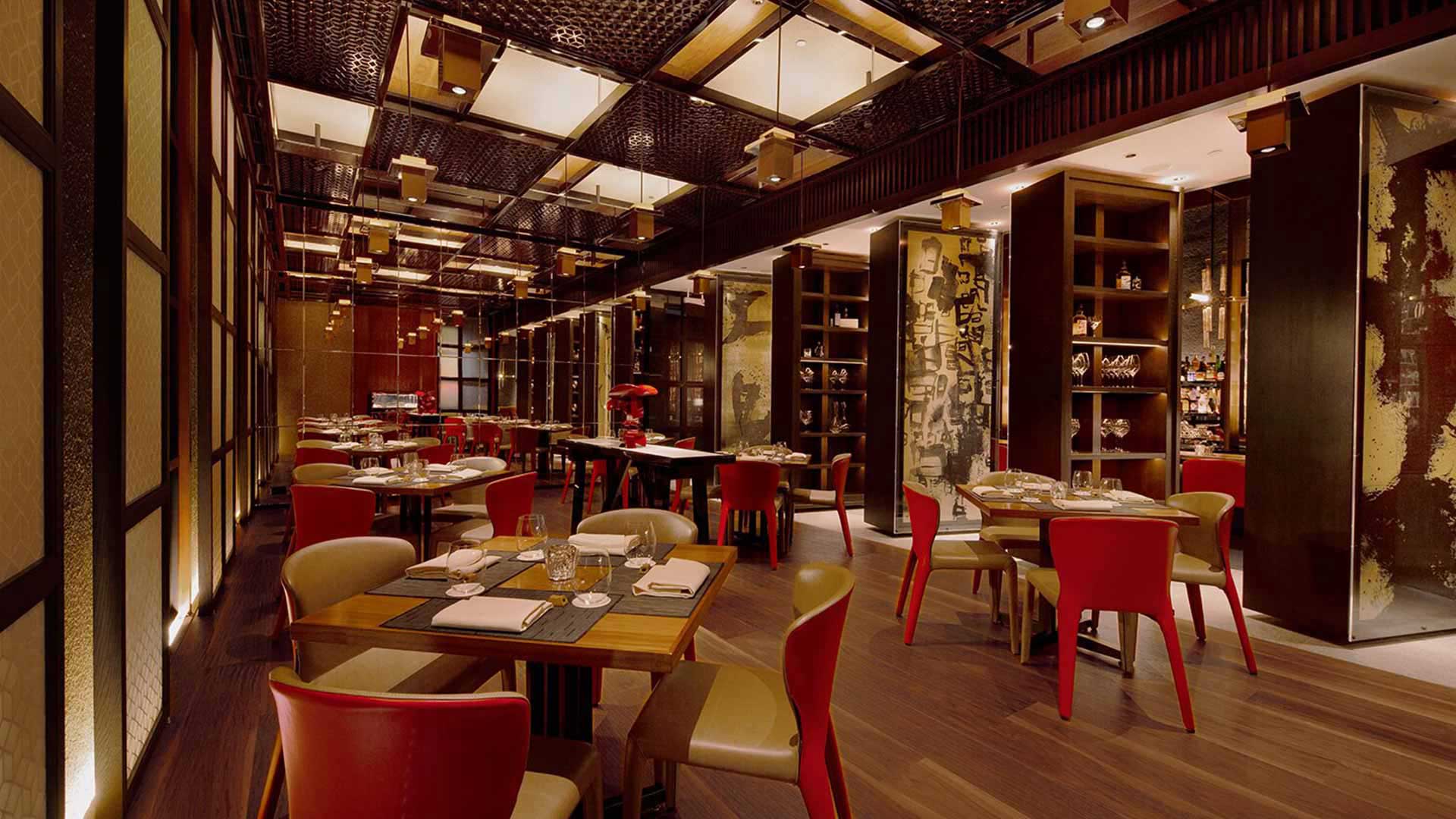 新加坡米其林星级餐厅 Waku Ghin 主用餐区，餐厅可预订私人活动和会议