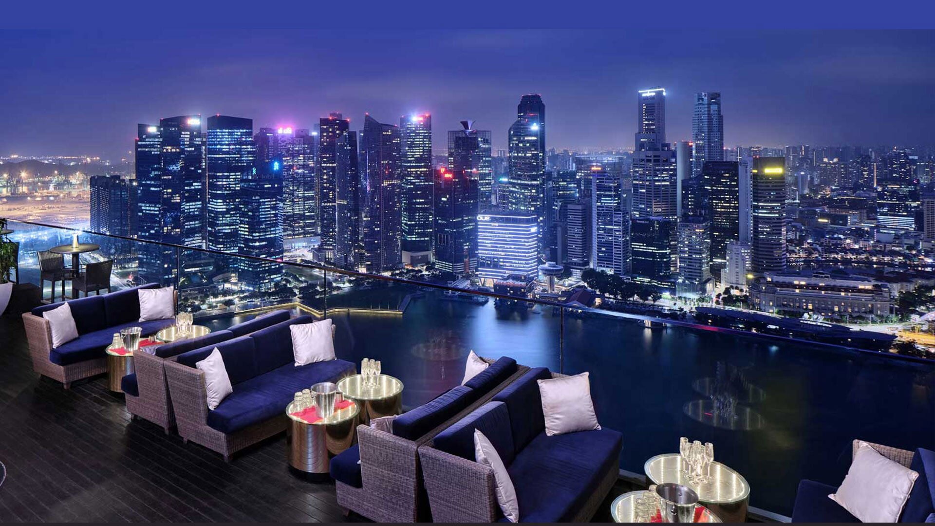 滨海湾金沙屋顶酒吧 CE LA VI，坐拥新加坡风景