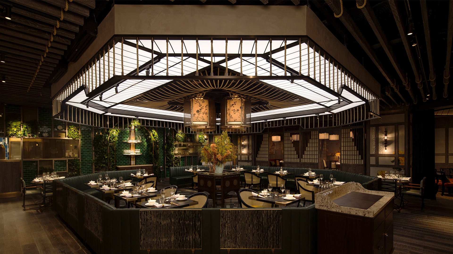 Mott32 餐厅内部，中式高档餐厅