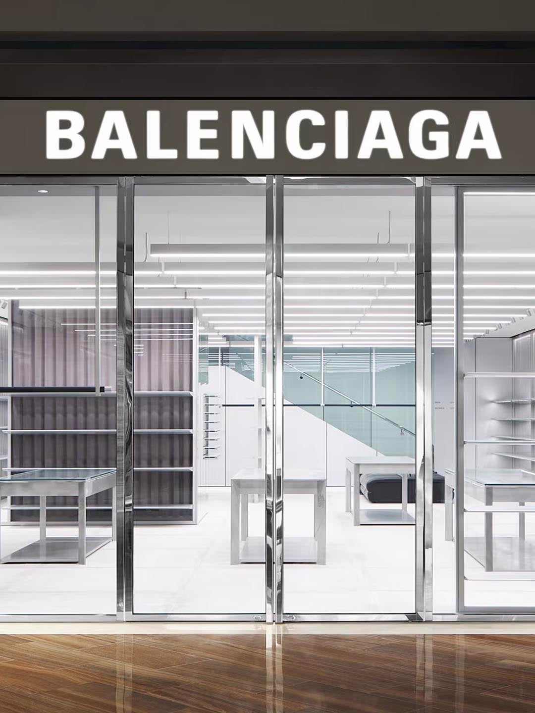 BALENCIAGA