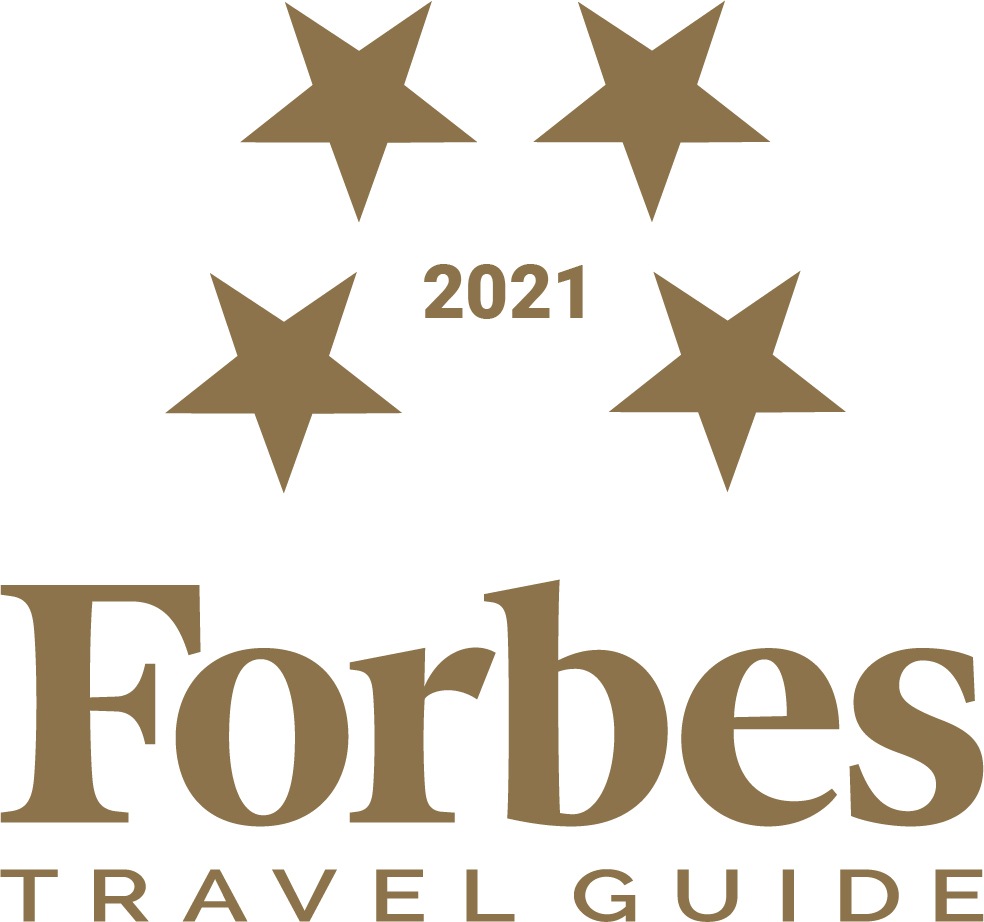 《2020 年福布斯旅行指南》（四星级餐厅）