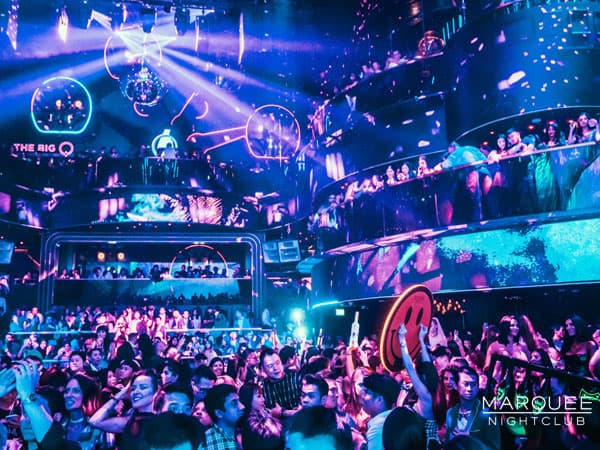 滨海湾金沙夜生活