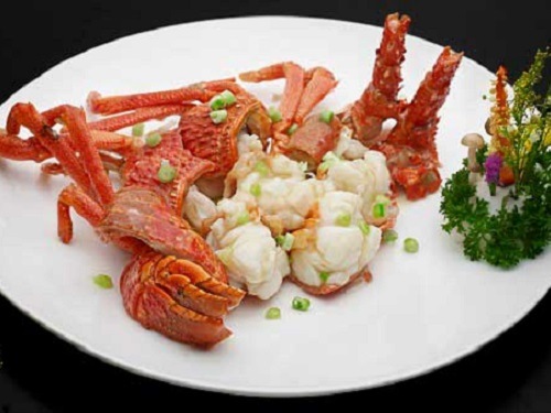 Imperial Treasure - Australian Lobster Baked with Gravy
