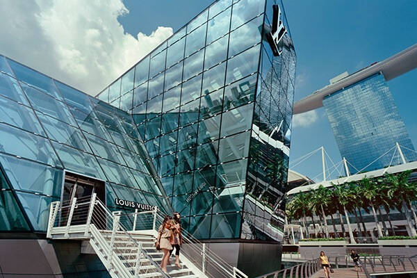 路易威登 (Louis Vuitton)