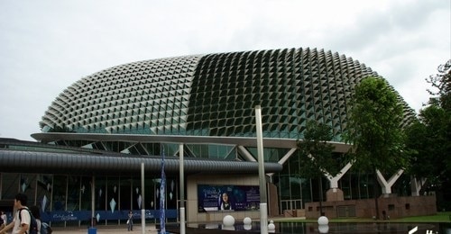 新加坡文化之旅一日游 - 滨海艺术中心