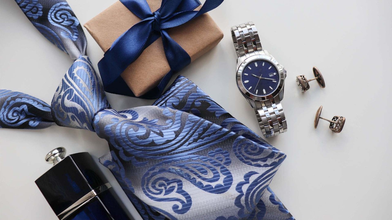 Family of 4 celebrating Father's Day in Singapore