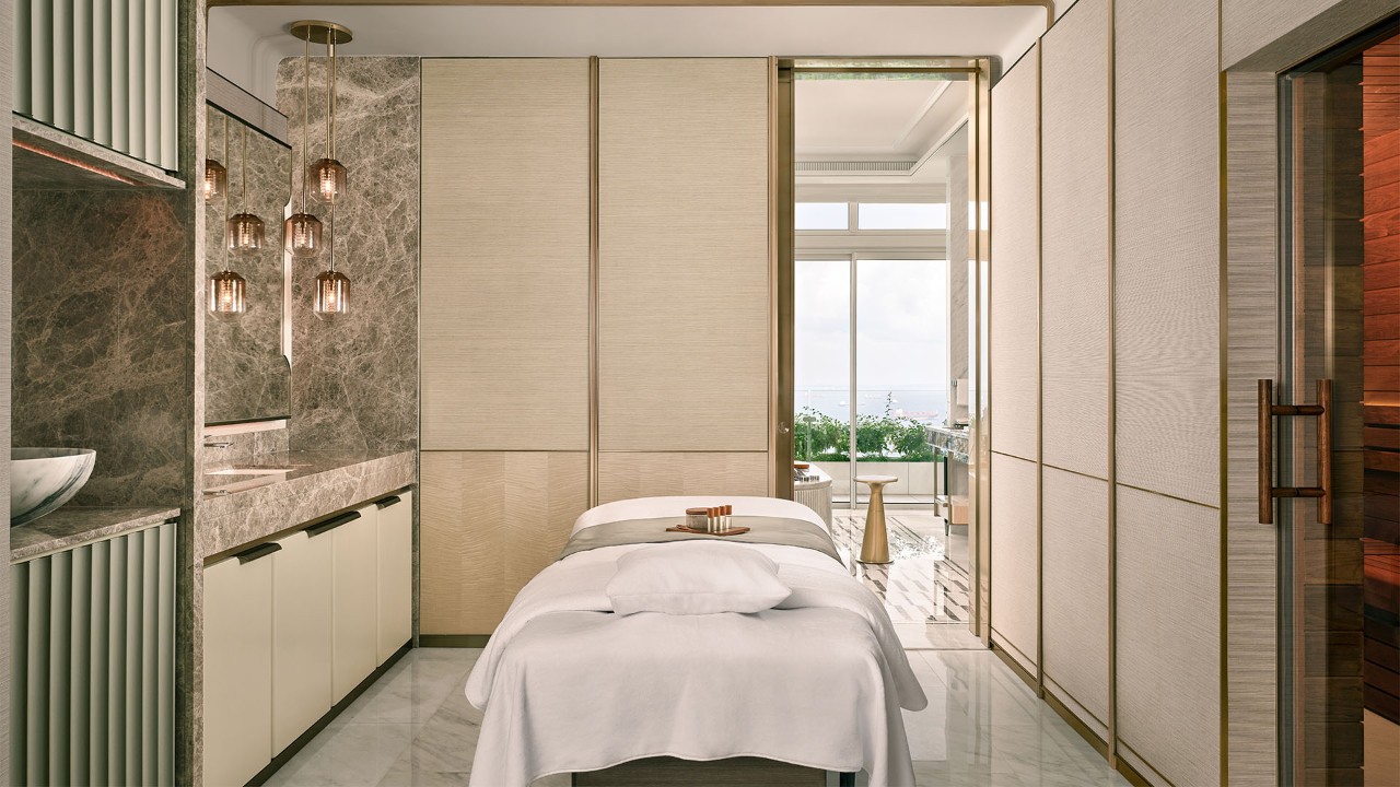 Paiza Chairman Suite