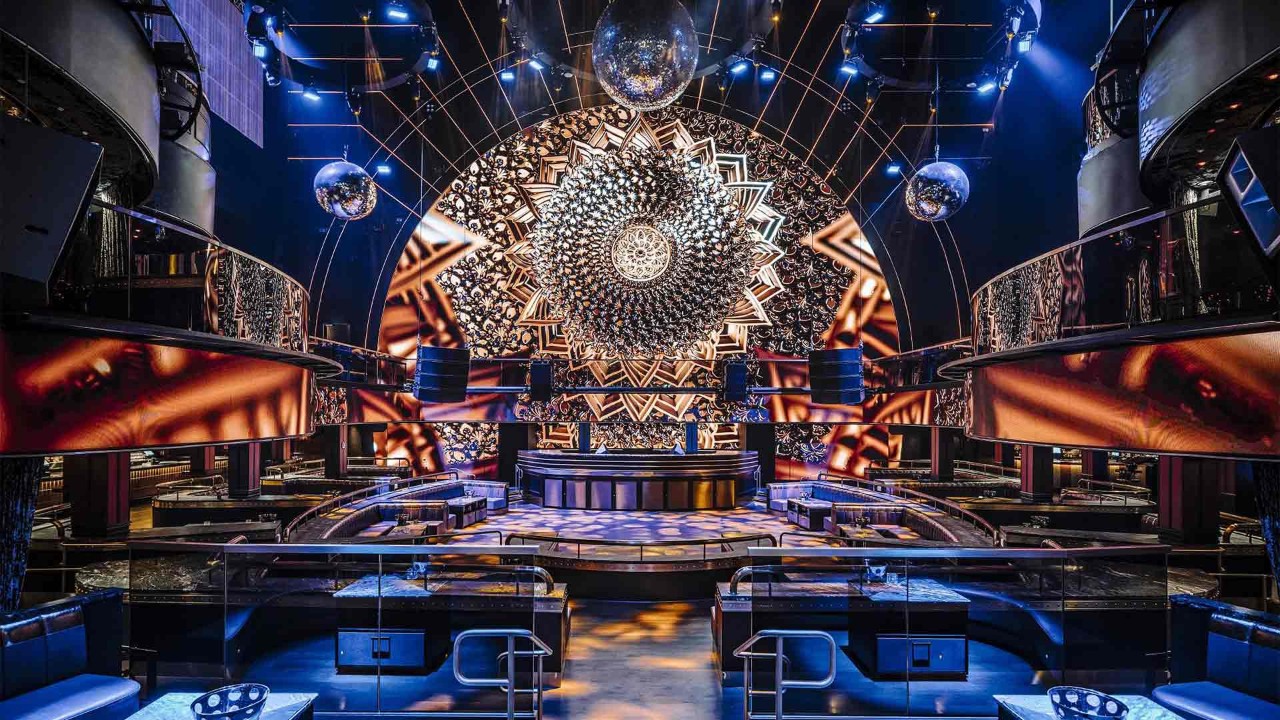 Grandstand and dance floor of MARQUEE, a nightclub where you can reserve for private events in Singapore